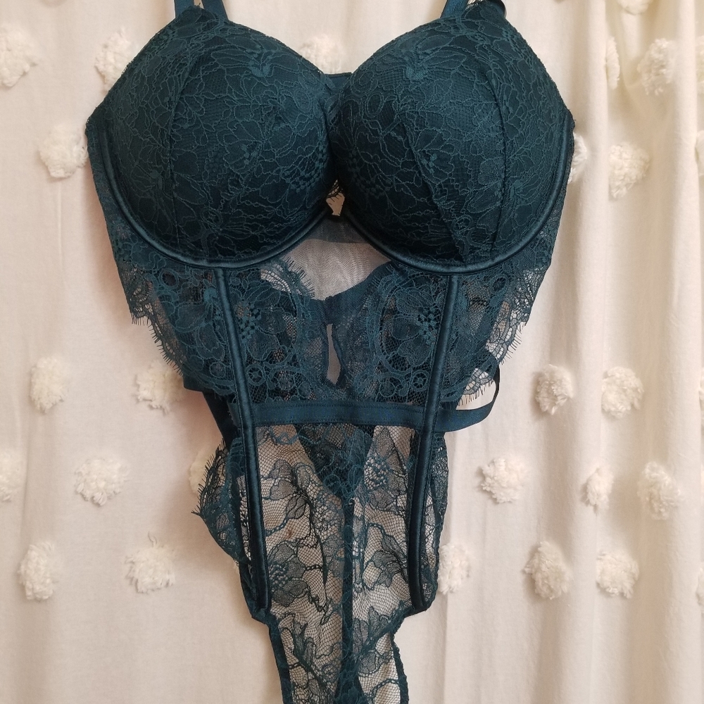 Victoria Secret xl green lingerie